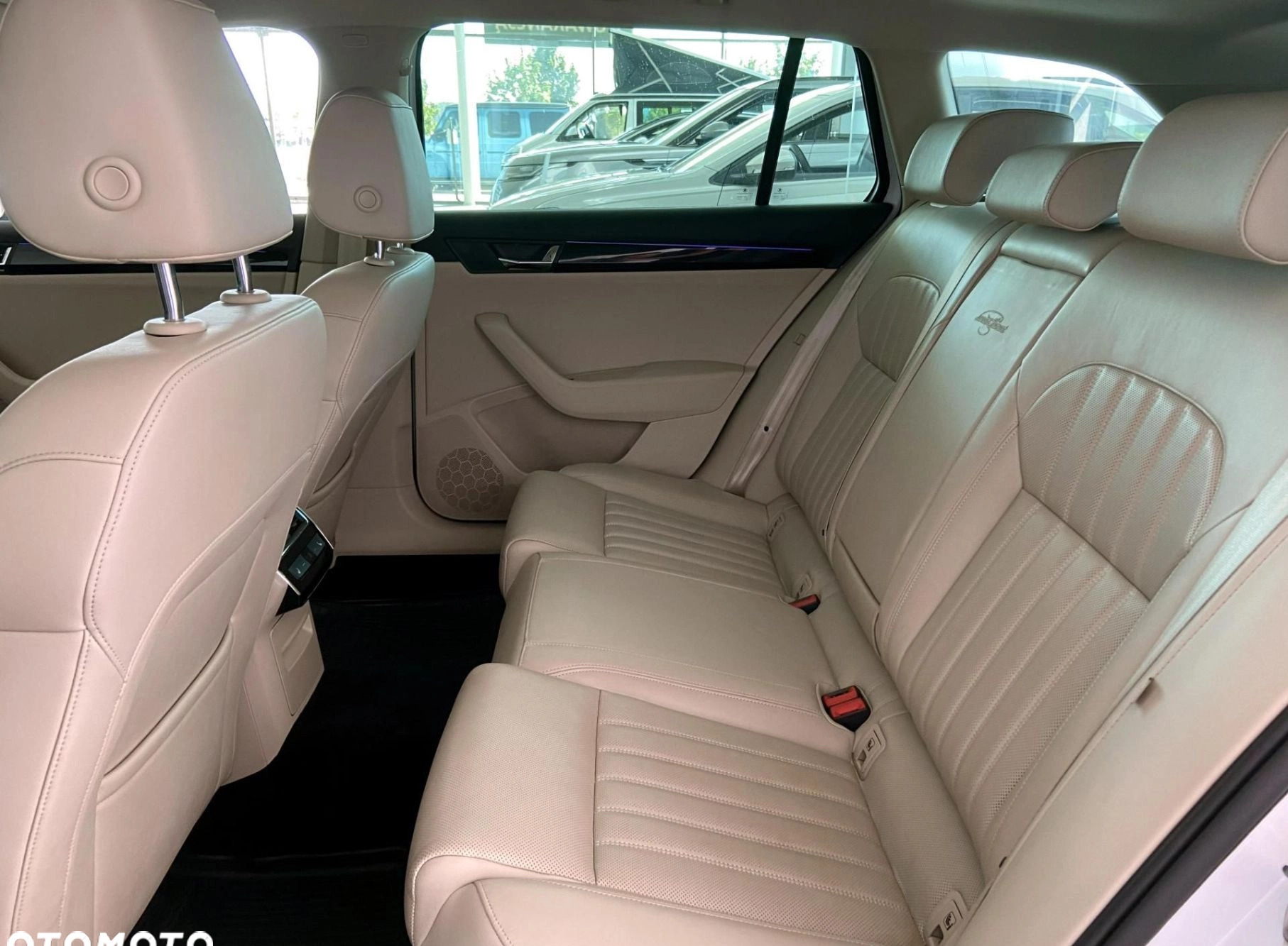 Skoda Superb cena 119900 przebieg: 112800, rok produkcji 2017 z Krosno Odrzańskie małe 742